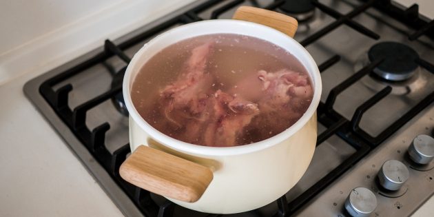 Как сварить идеальный куриный бульон и 4 супа на его основе