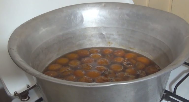 Варенье из абрикосов на зиму: 5 рецептов без косточек и дольками